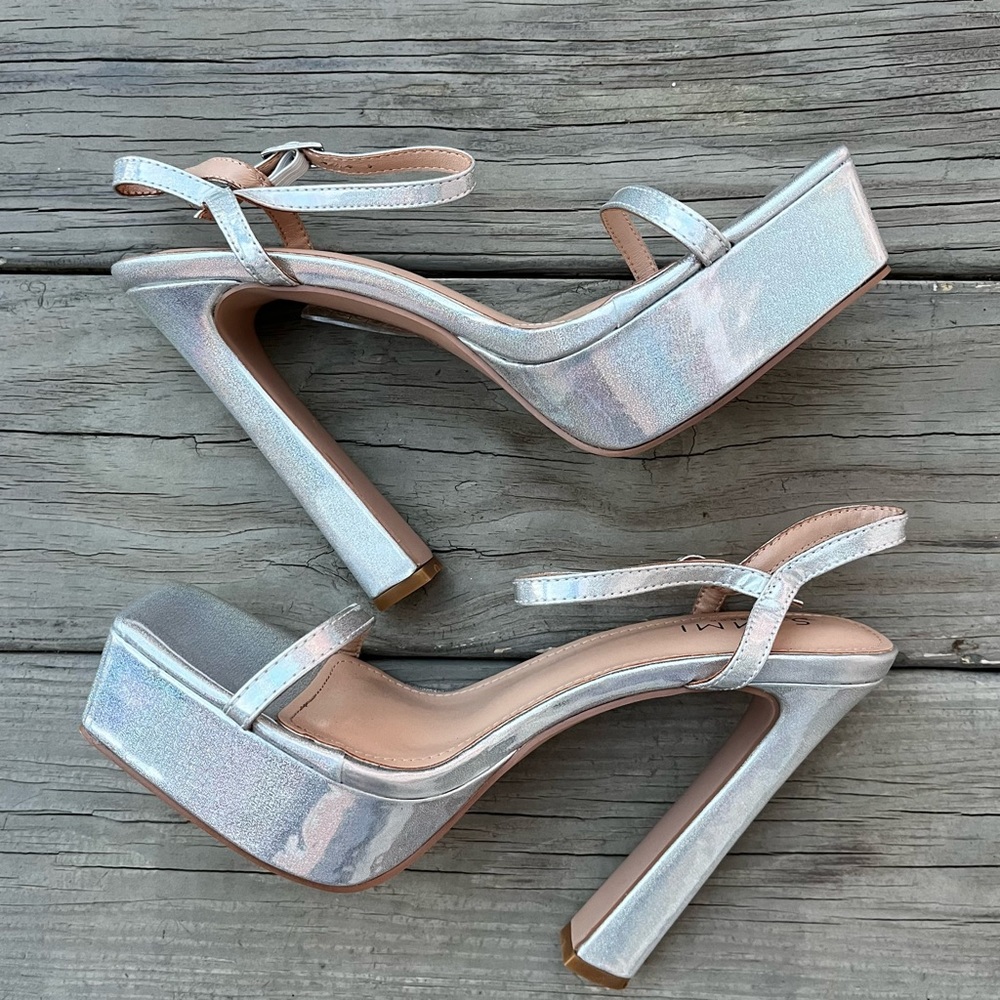 Simmi London Platform Metallic Iridescent Silver Genesis Heels Womens Size 7